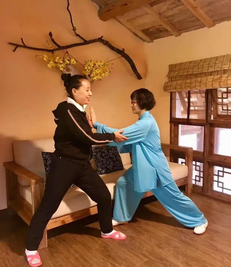 Tai Chi Indoor Walking: How to Practice at Home in Any Space