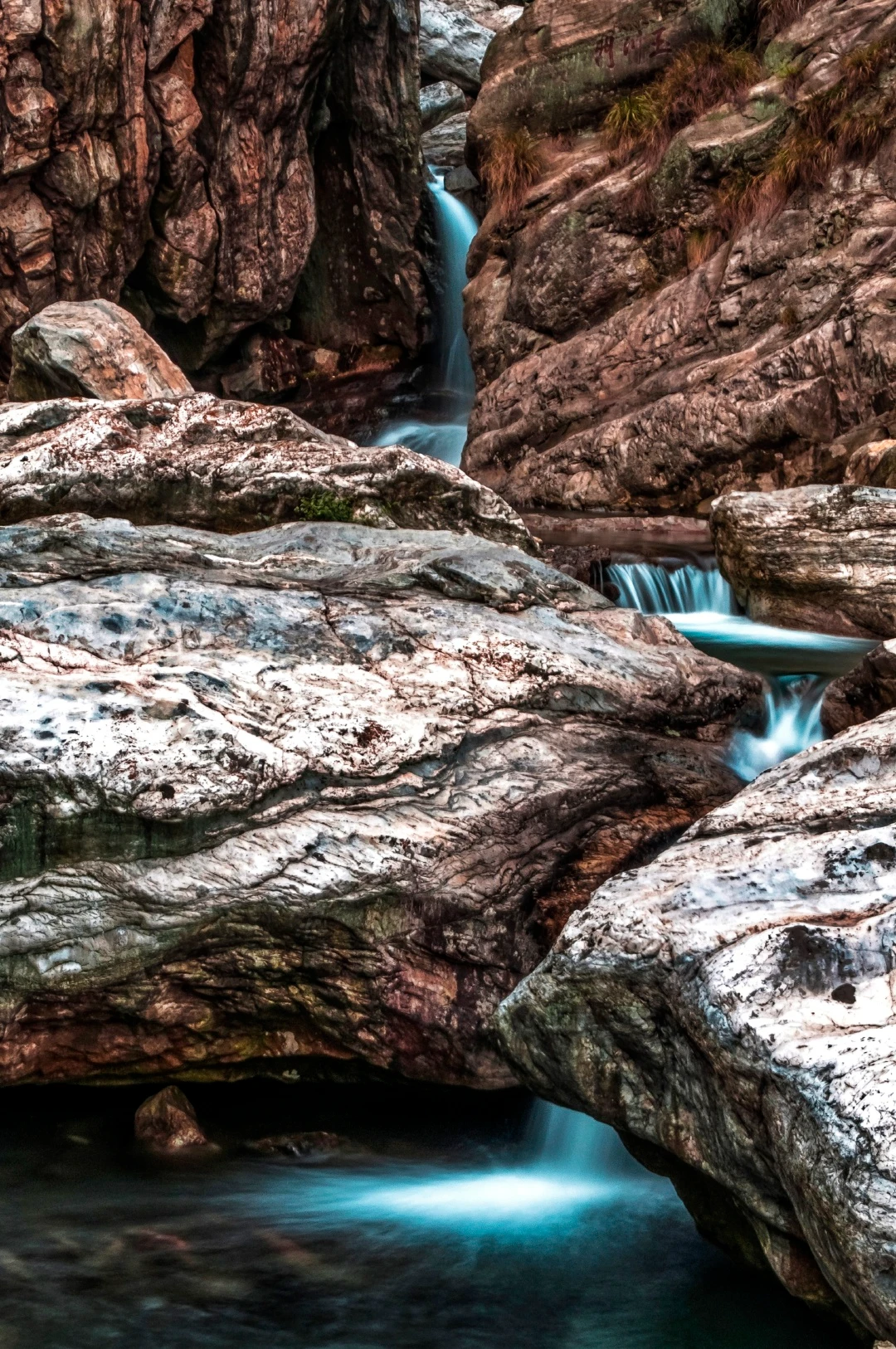 The Arc of Power: Why Tai Chi Movement Must Always Follow the Curve